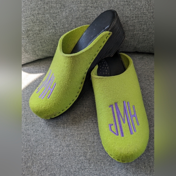 ANNA monogrammed Clogs Mules - Picture 7 of 7
